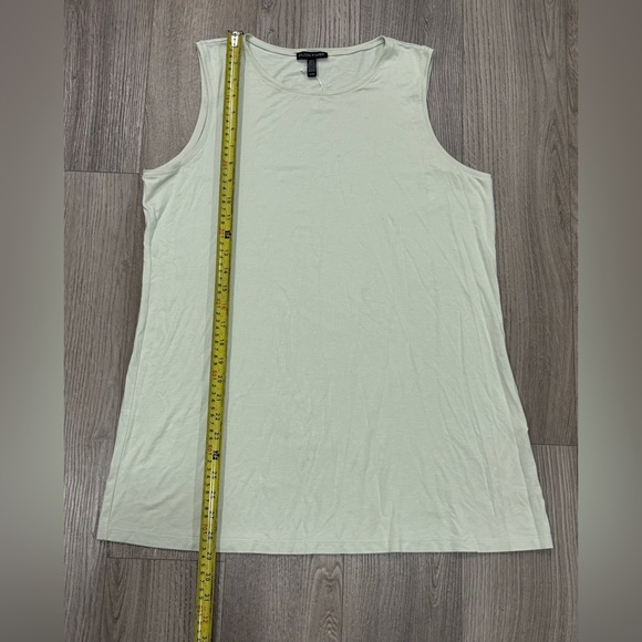 EILEEN FISHER Size Medium Crew Neck Tank Top Viscose Green Lightweight Women - Picture 6 of 9